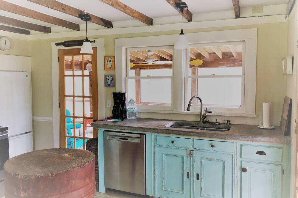 Photo of Kitchen in Bavon