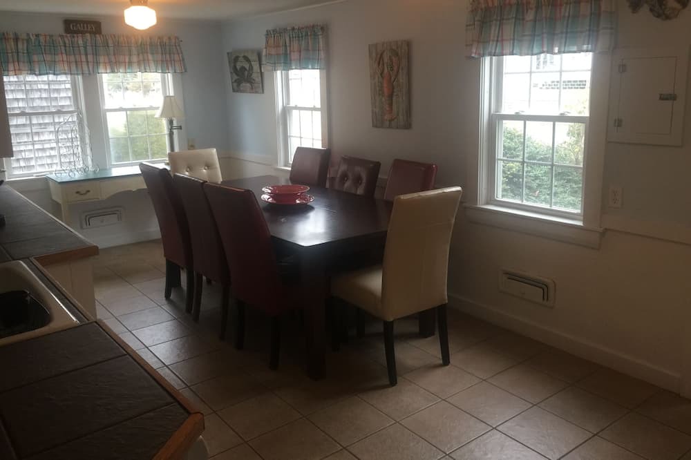 Photo of Kitchen in West Yarmouth