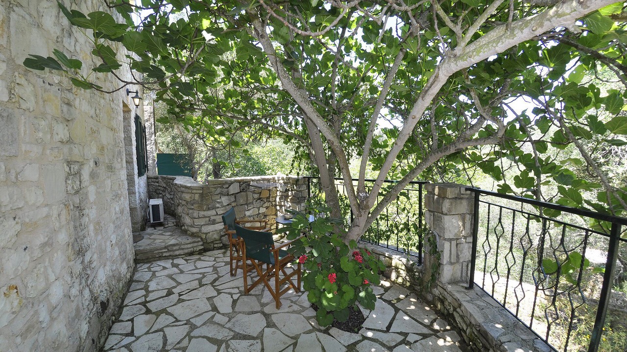 Photo of Outdoor in Mpogdanatika
