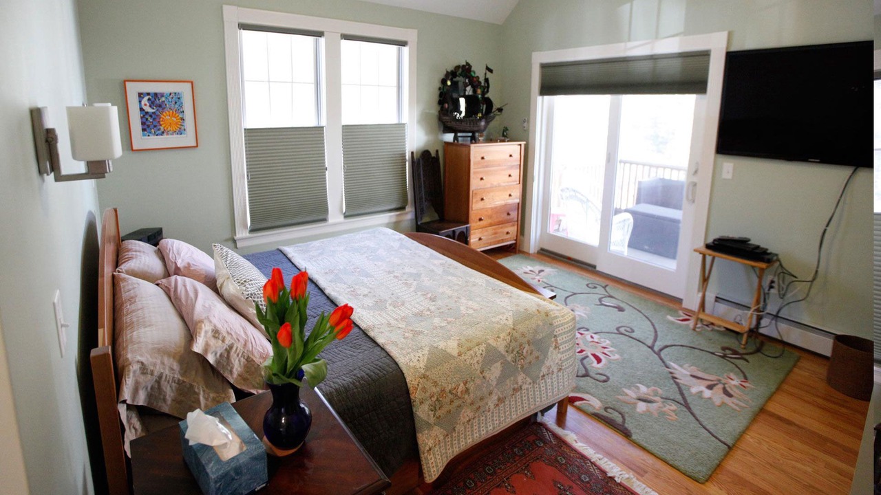 Photo of Bedroom in Newton Highlands