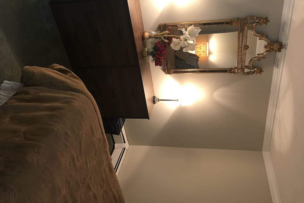 Photo of Bedroom in East Setauket
