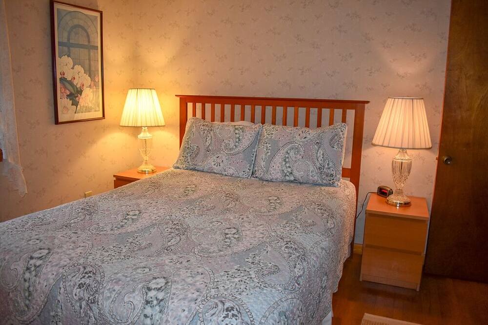 Photo of Bedroom in Dennis Port