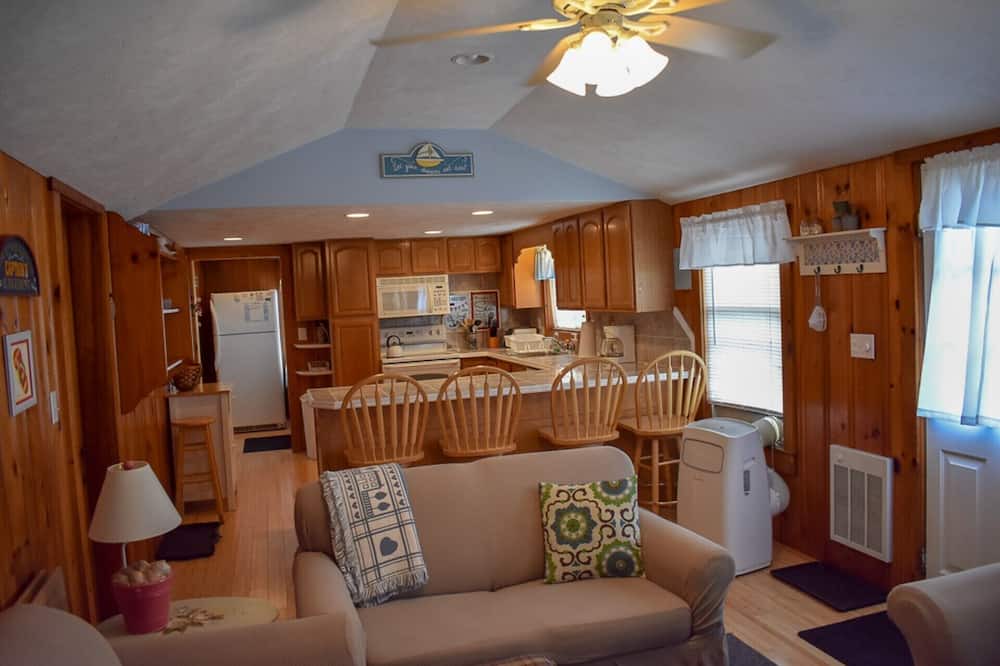 Photo of Livingroom in Dennis Port