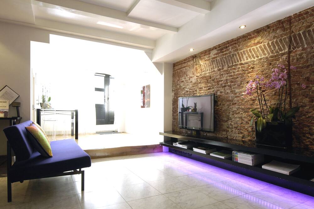 Photo of Livingroom in Canal Ring