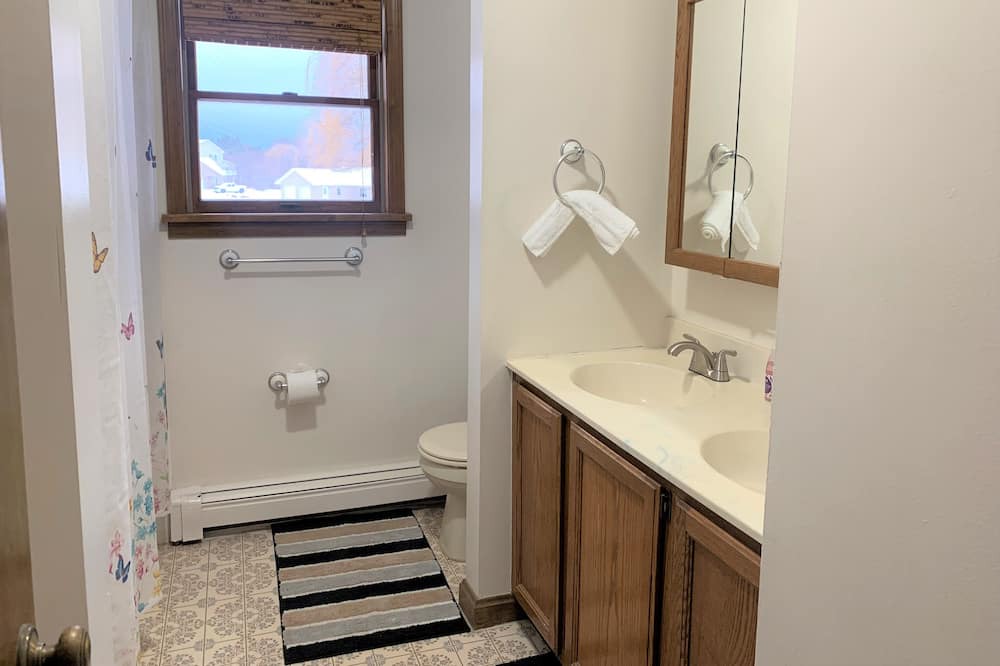 Photo of Bathroom in Alexandria Bay
