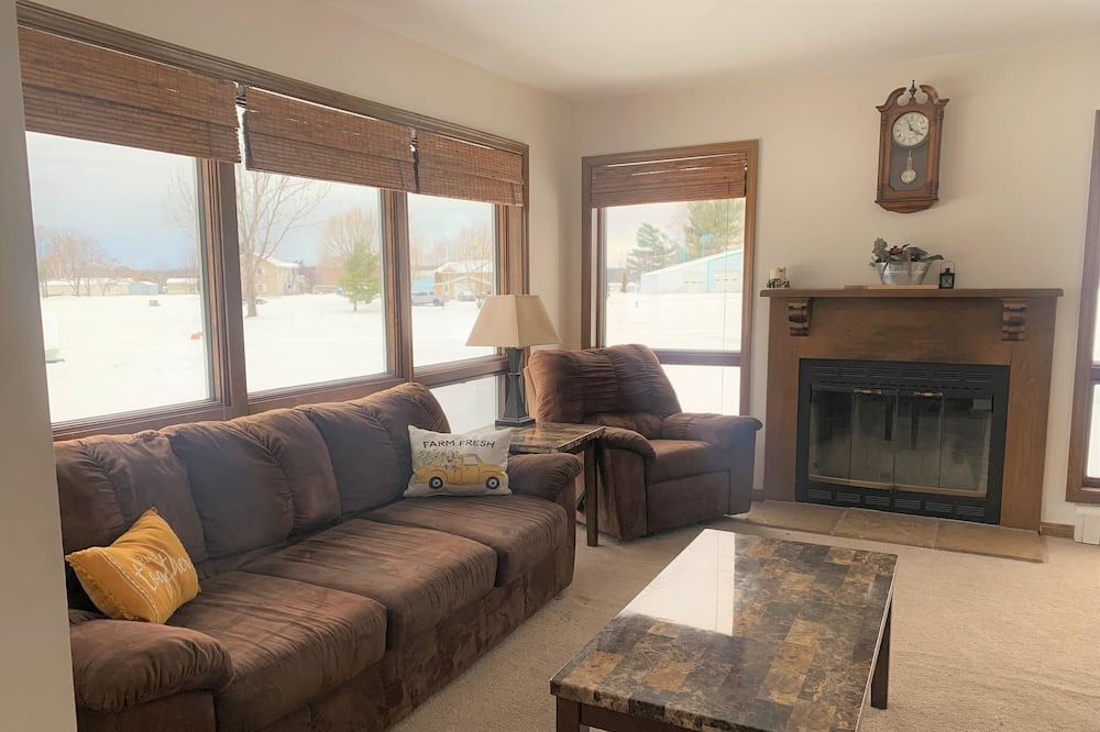 Photo of Livingroom in Alexandria Bay