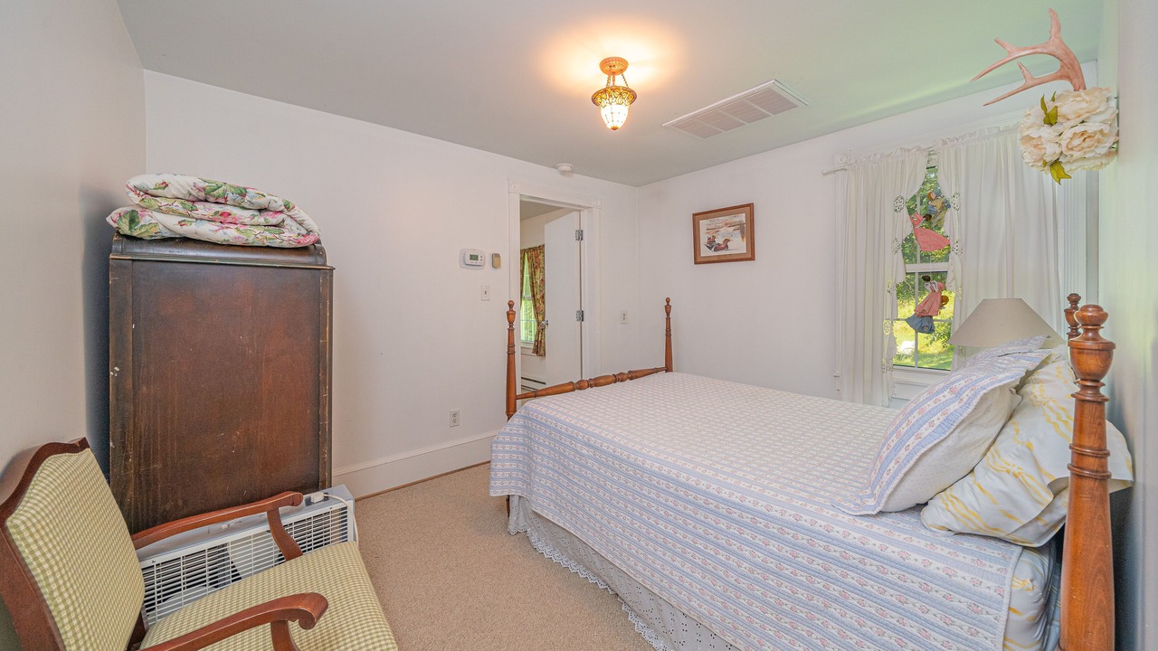 Photo of Bedroom in Buchanan