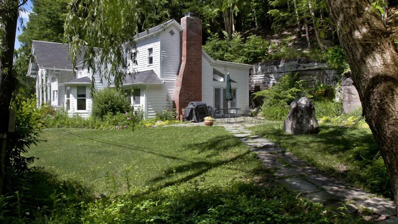 Photo of Outdoor in Lake Hill