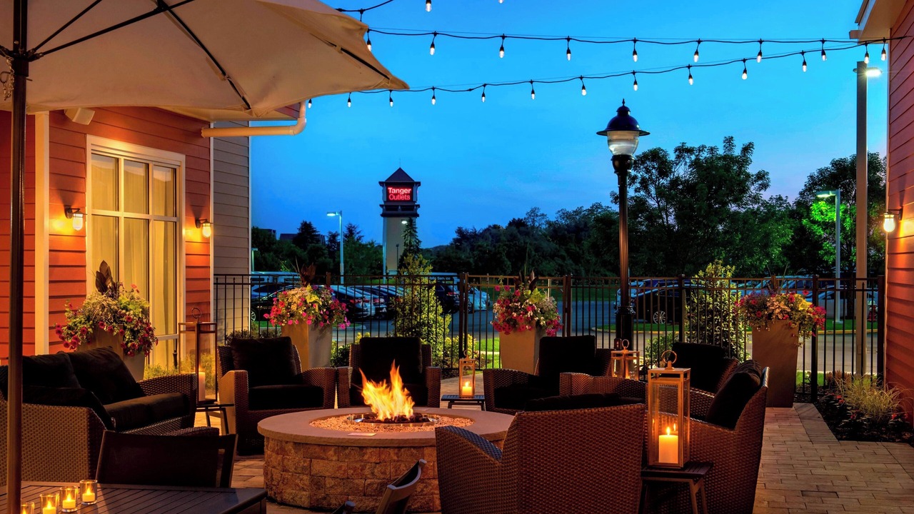 Photo of Patio Balcony in Riverhead