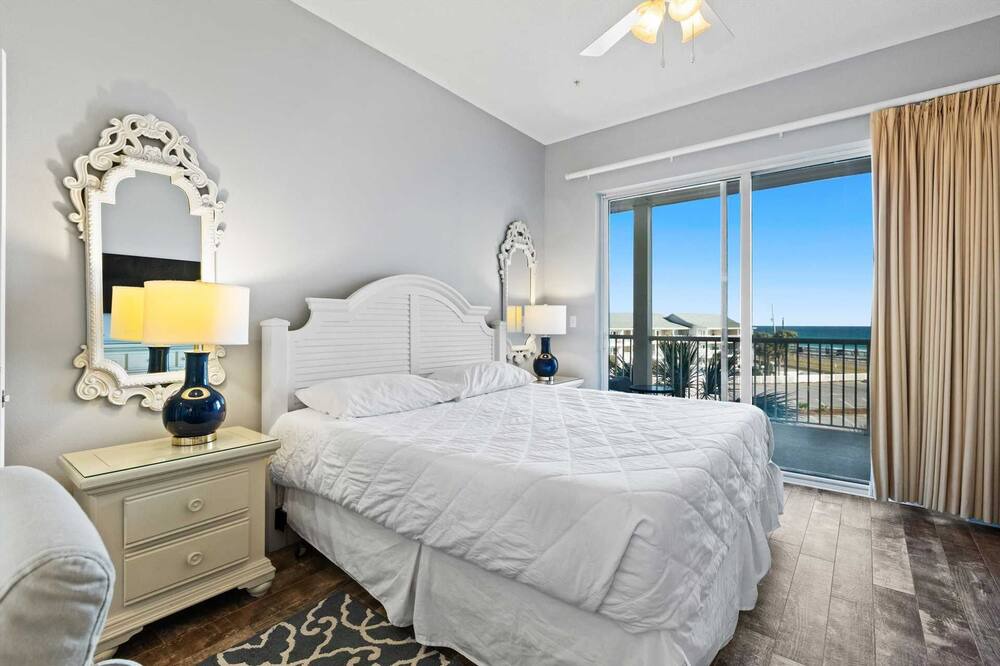 Photo of Others in Avalon Beach Estates