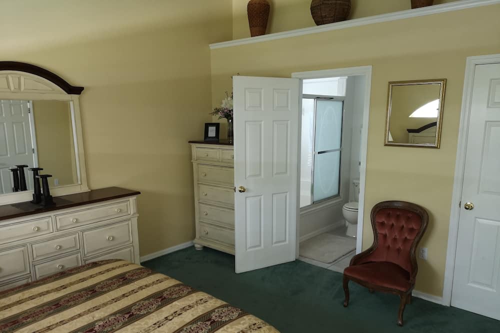 Photo of Bedroom in Bridgewater Crossing