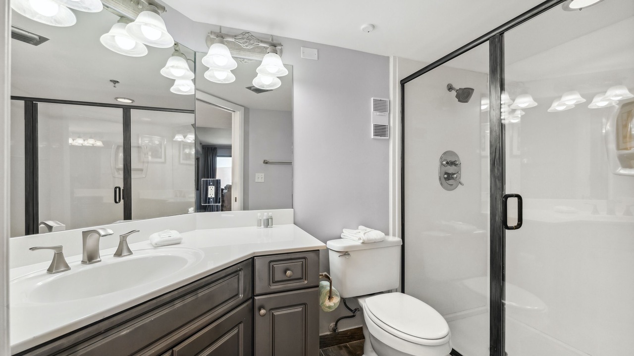 Photo of Bathroom in Holiday Isle