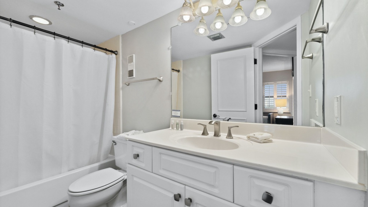 Photo of Bathroom in Holiday Isle