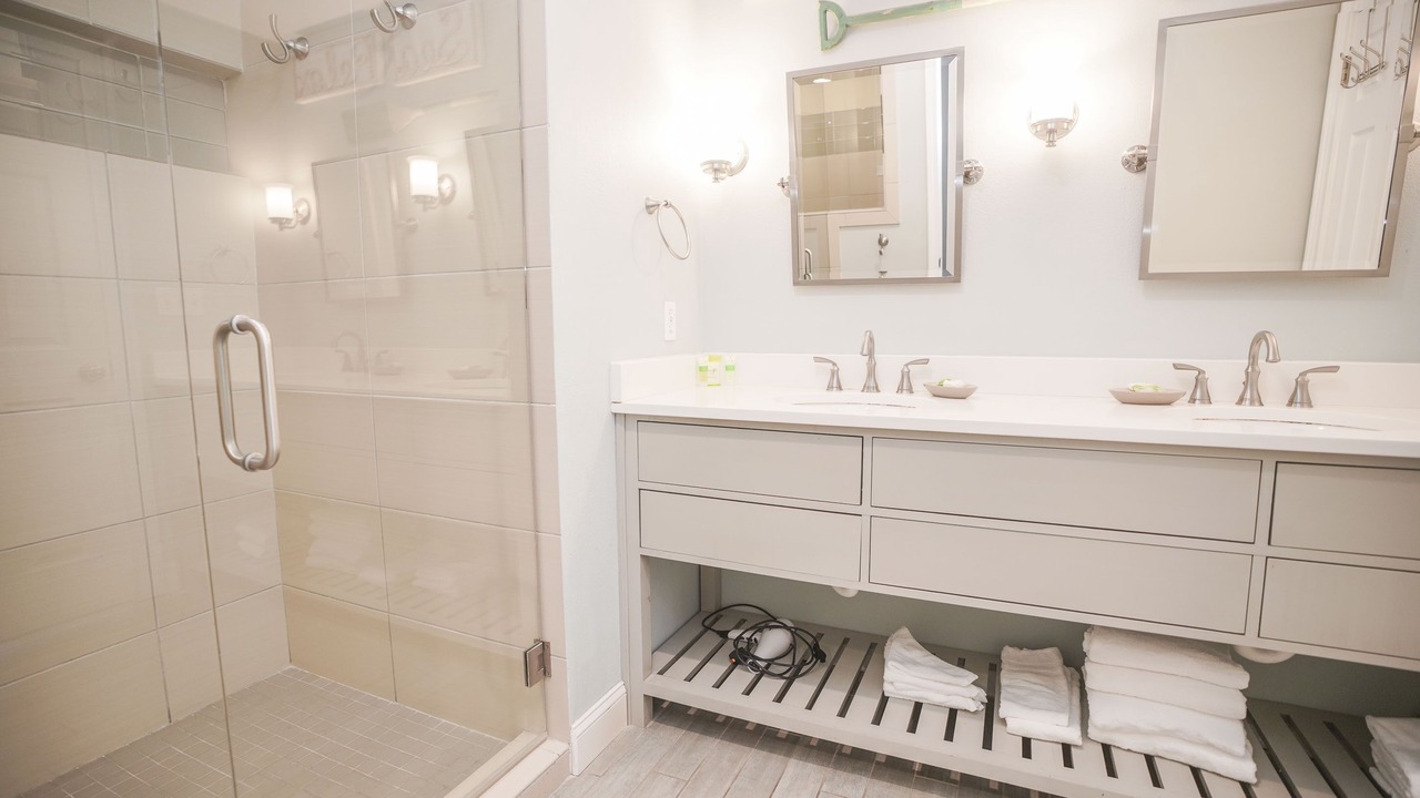 Photo of Bathroom in Crystal Beach