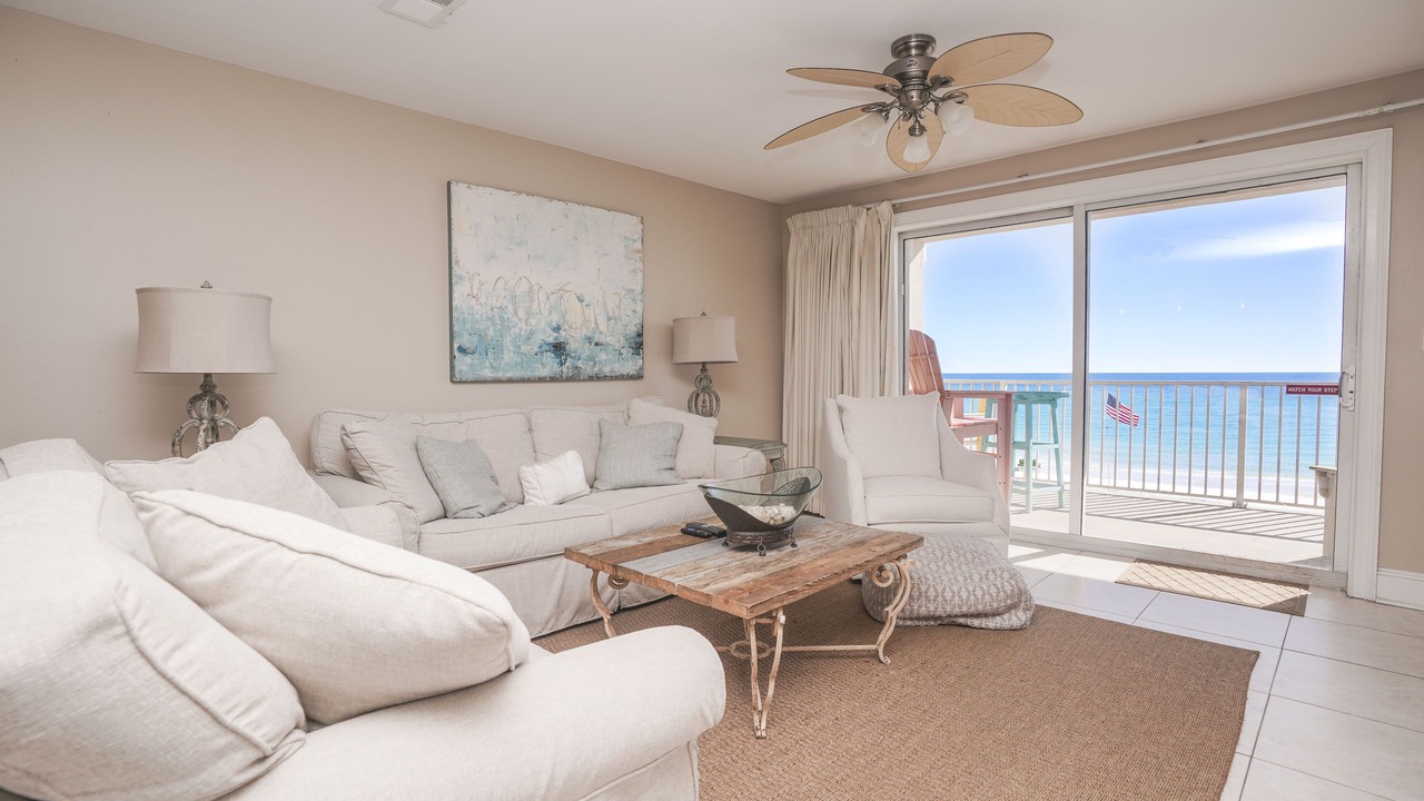 Photo of Livingroom in Crystal Beach