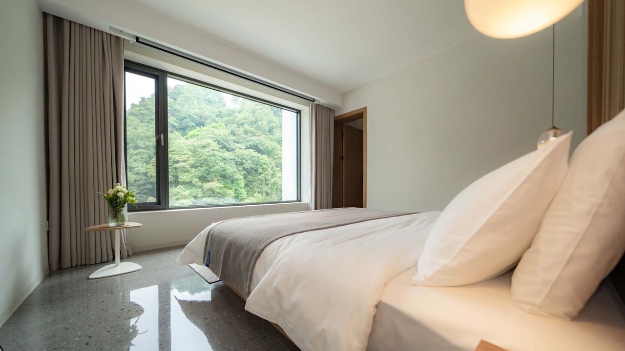 Photo of Bedroom in Emeishan