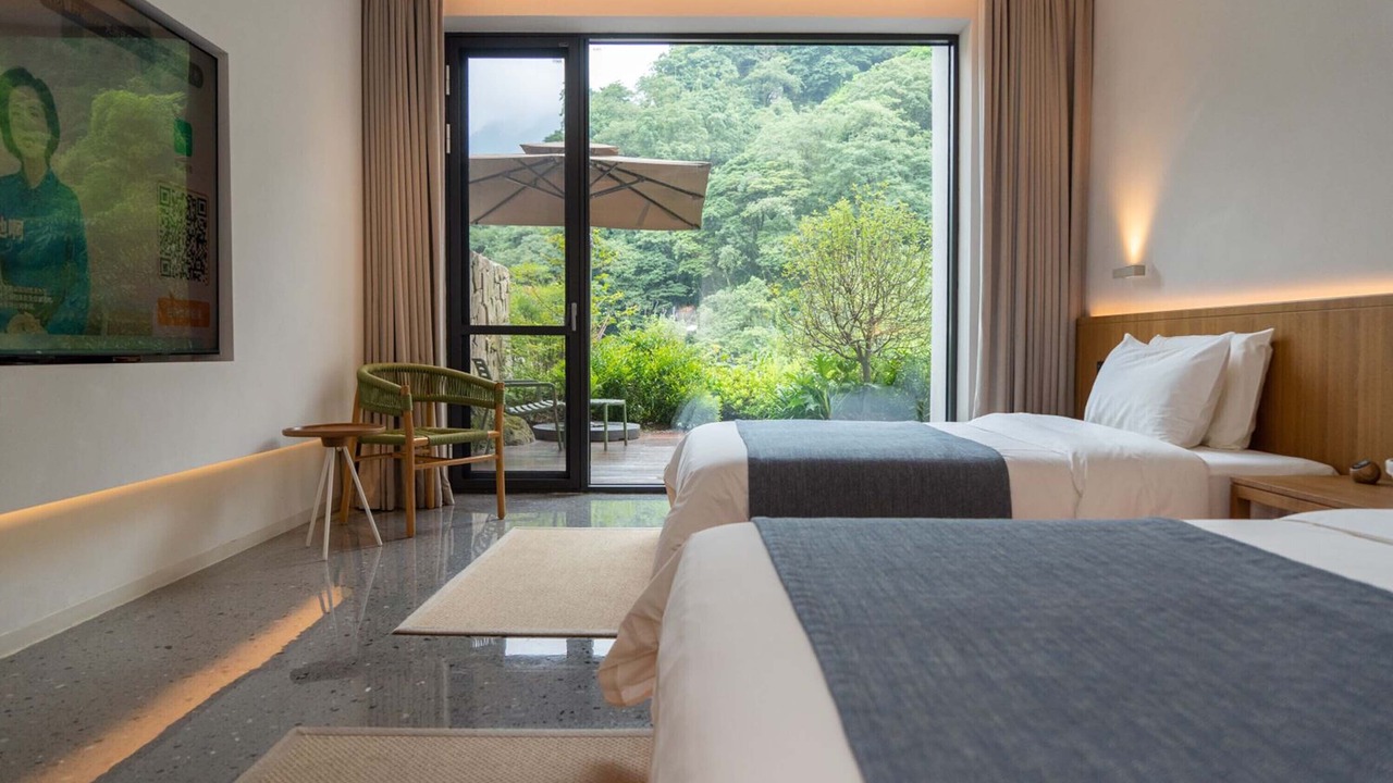 Photo of Bedroom in Emeishan