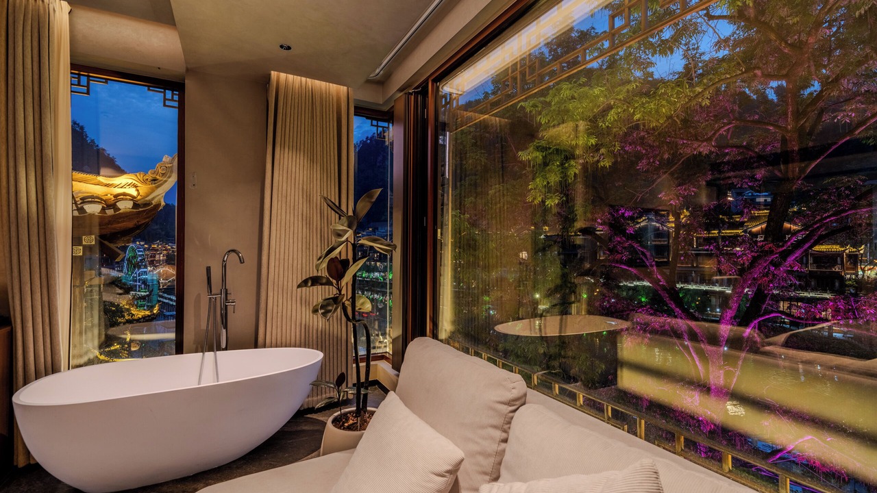 Photo of Bedroom in Fenghuang