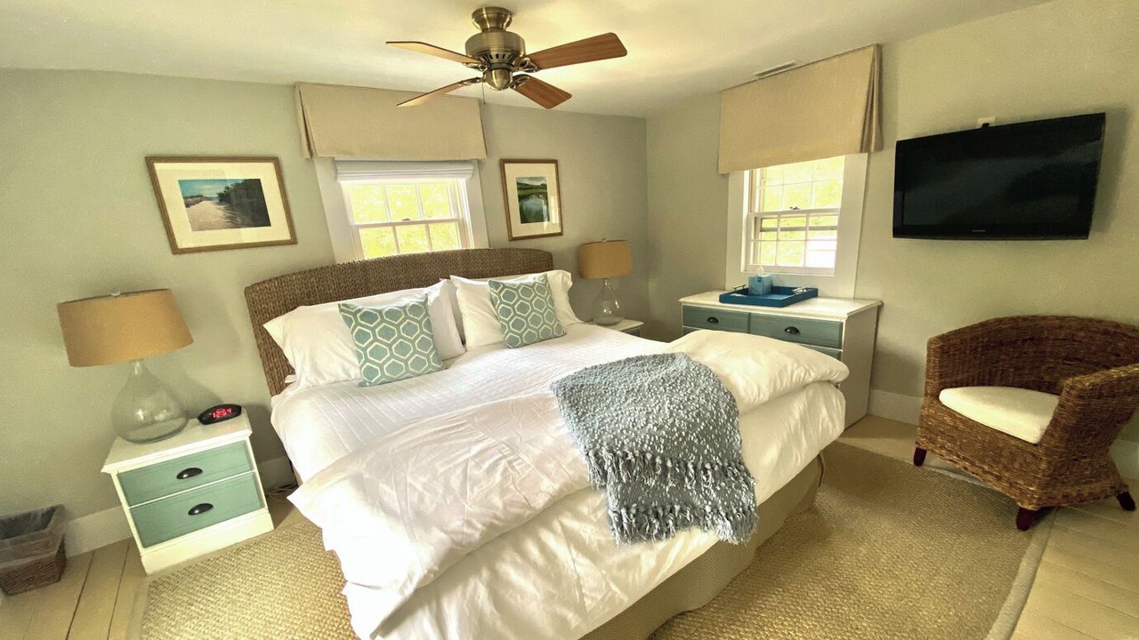 Photo of Bedroom in West Brewster