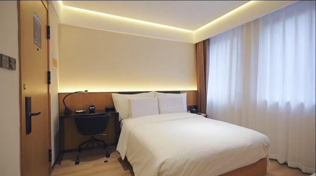 Photo of Bedroom in Panjiayuan