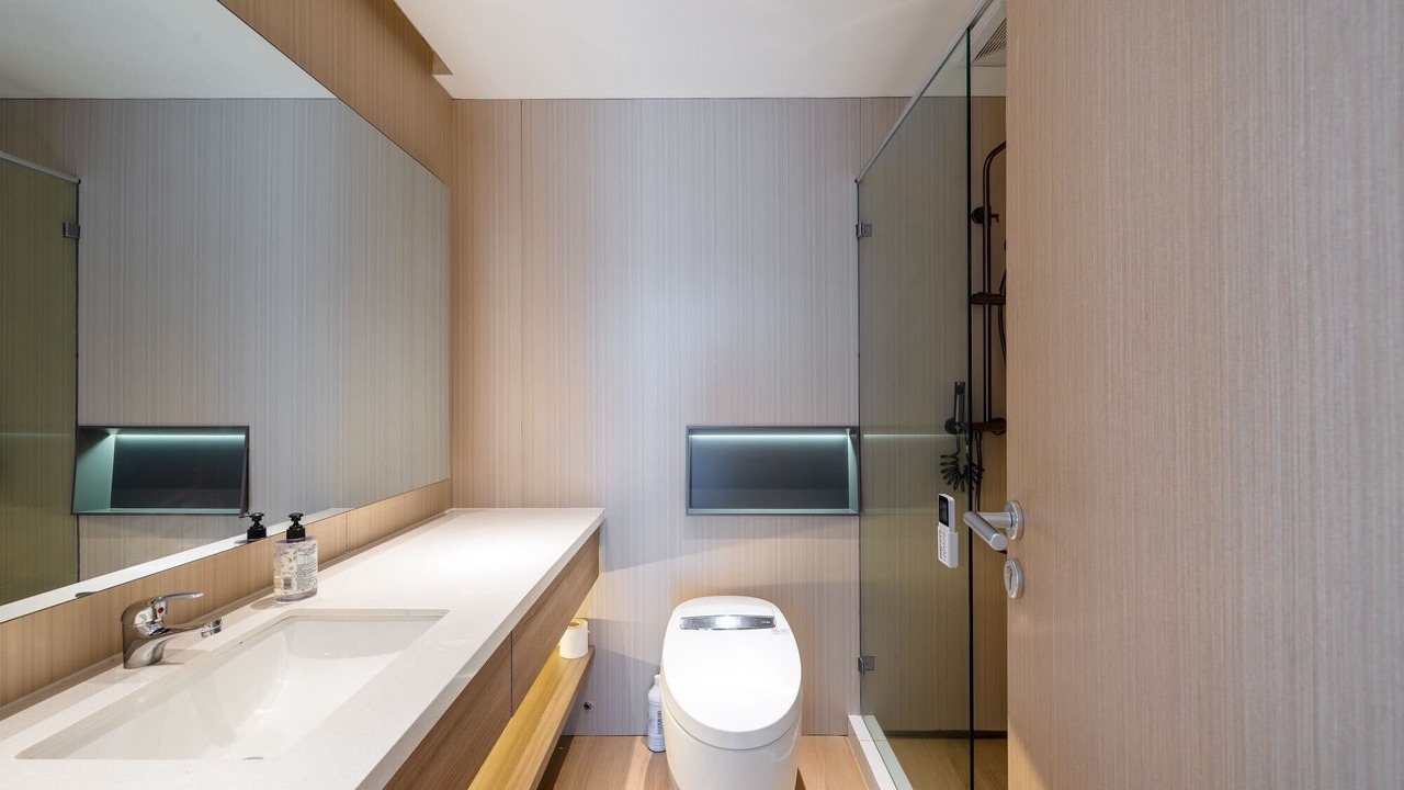 Photo of Bathroom in Jianwai Street