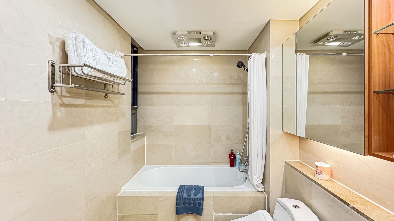 Photo of Bathroom in Hongqiao