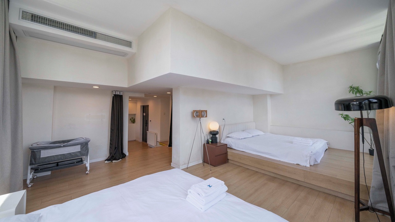 Photo of Bedroom in Downtown Shanghai