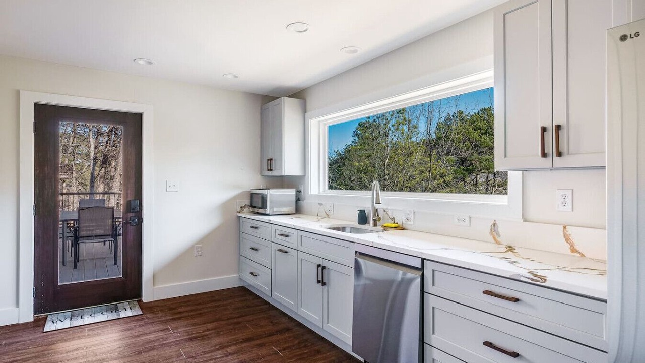 Photo of Kitchen in McGaheysville