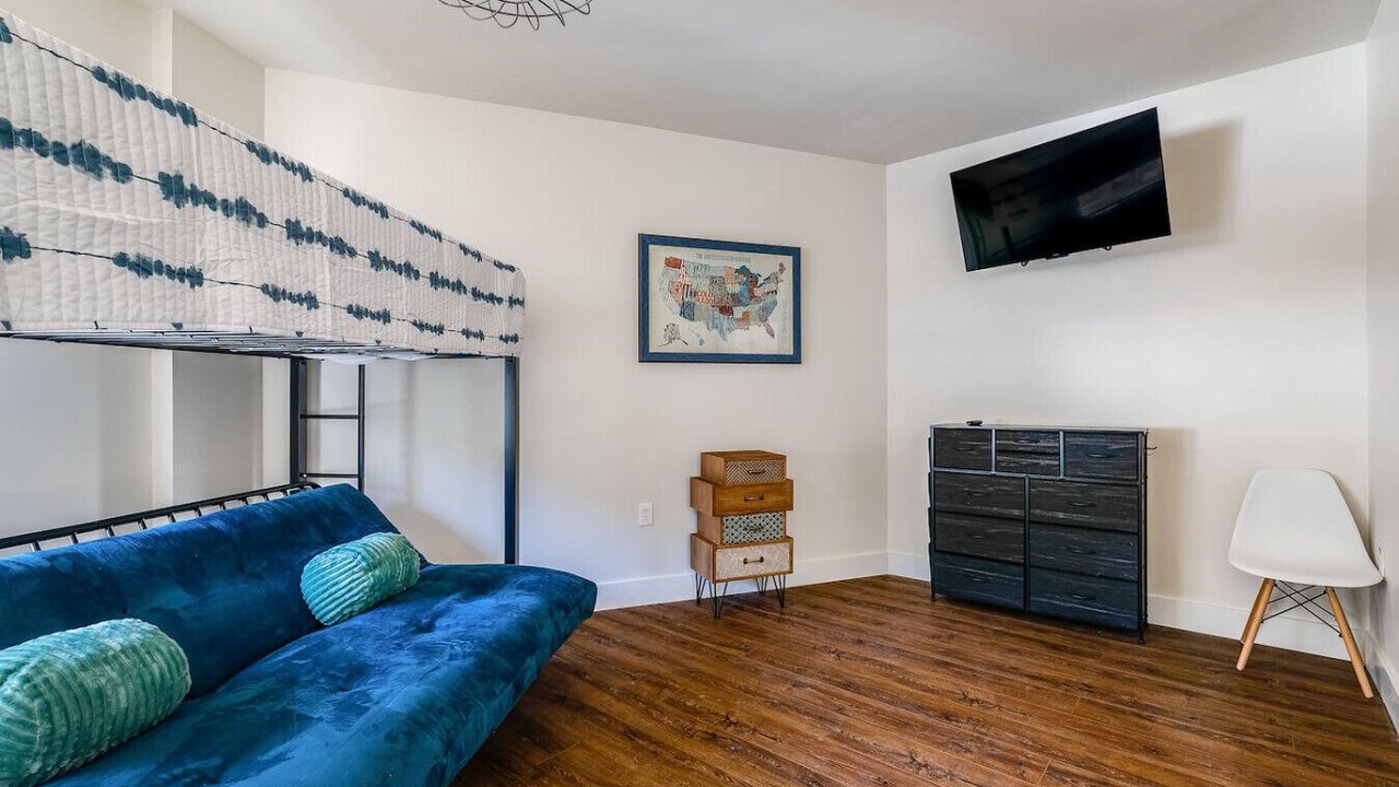 Photo of Livingroom in McGaheysville