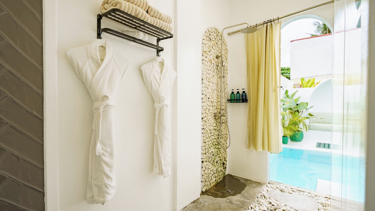 Photo of Bathroom in Catangnan