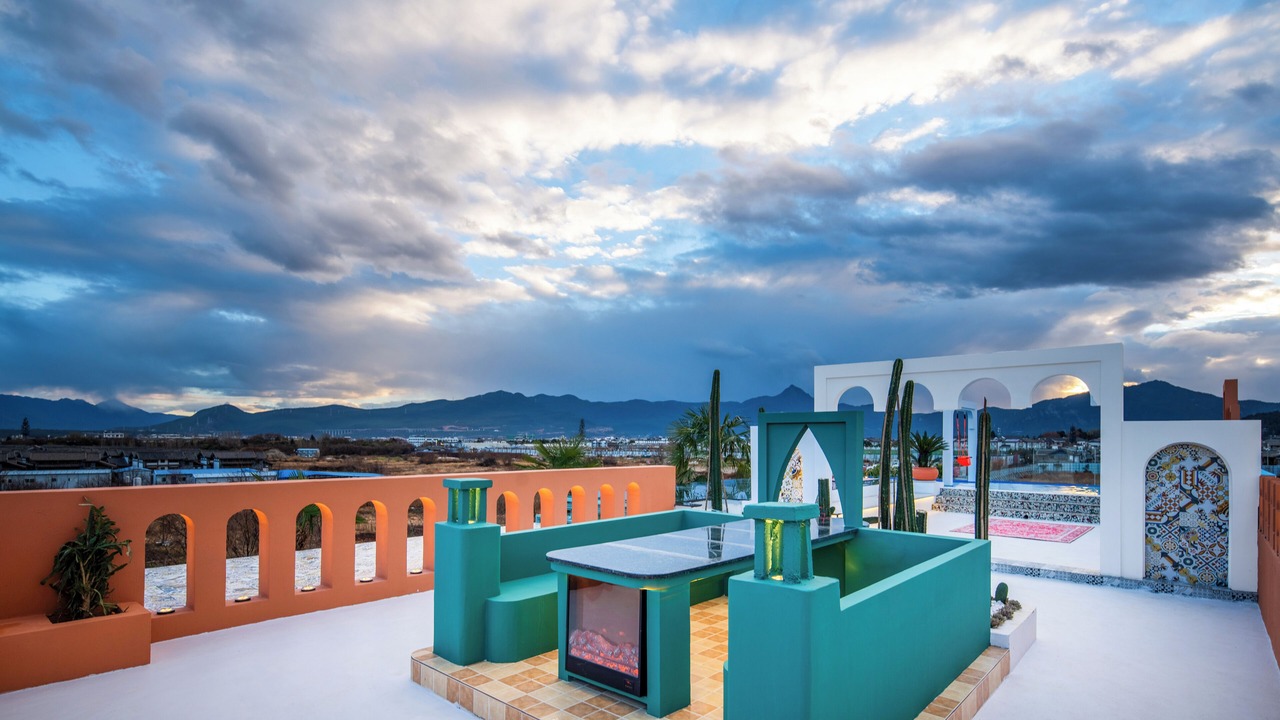 Photo of Patio Balcony in Dayan Old Town