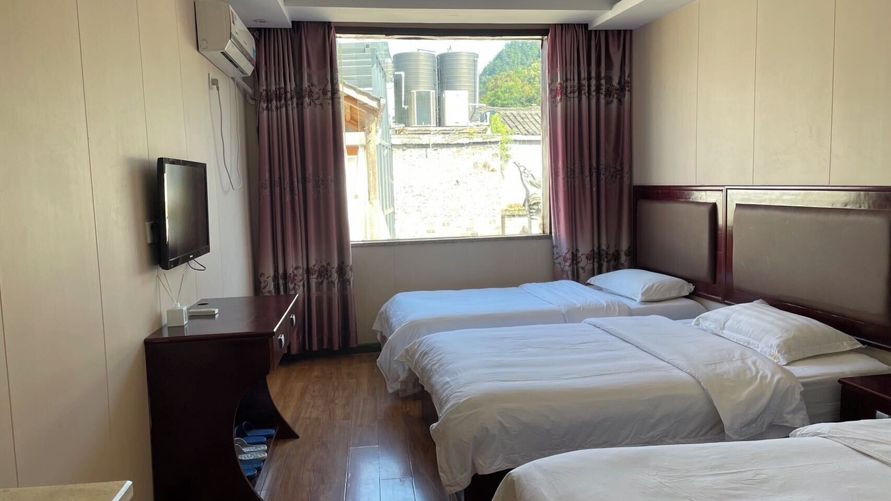 Photo of Bedroom in Fenghuang