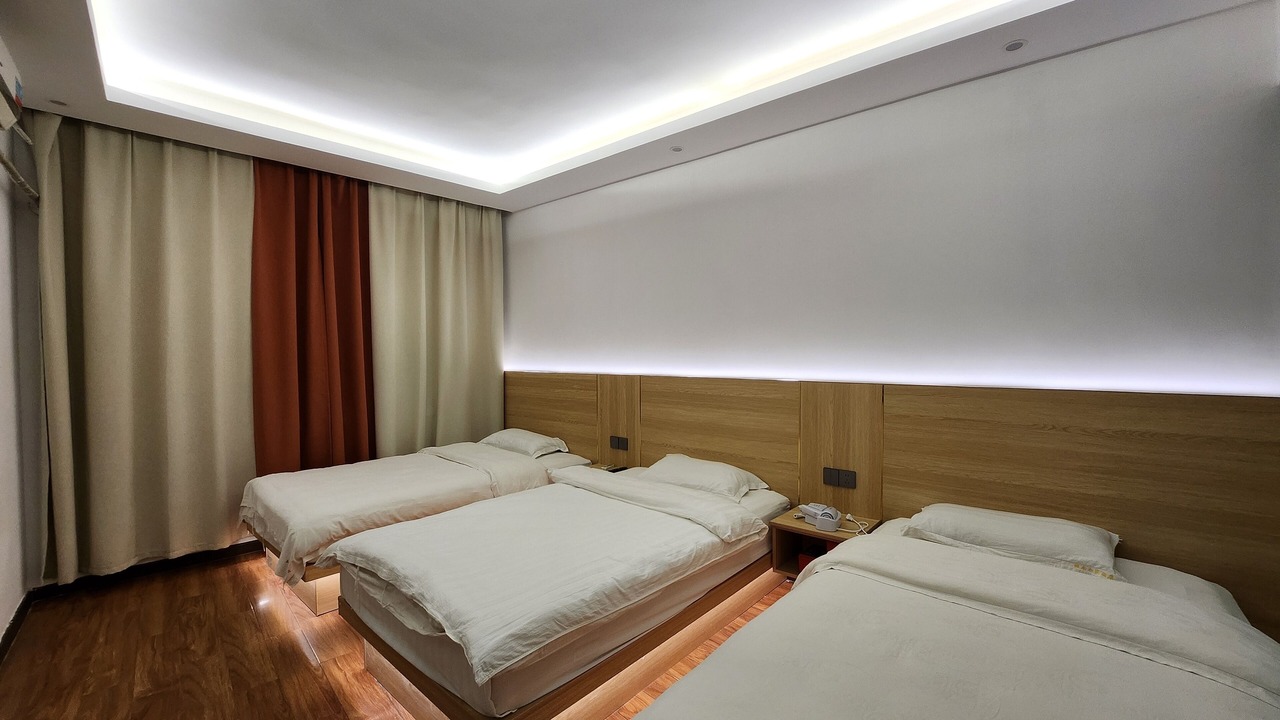 Photo of Bedroom in Fenghuang