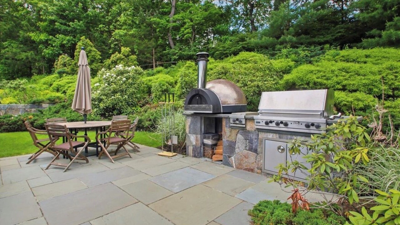 Photo of Outdoor in Westport