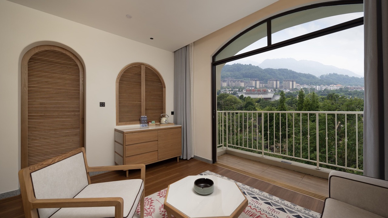 Photo of Bedroom in Emeishan