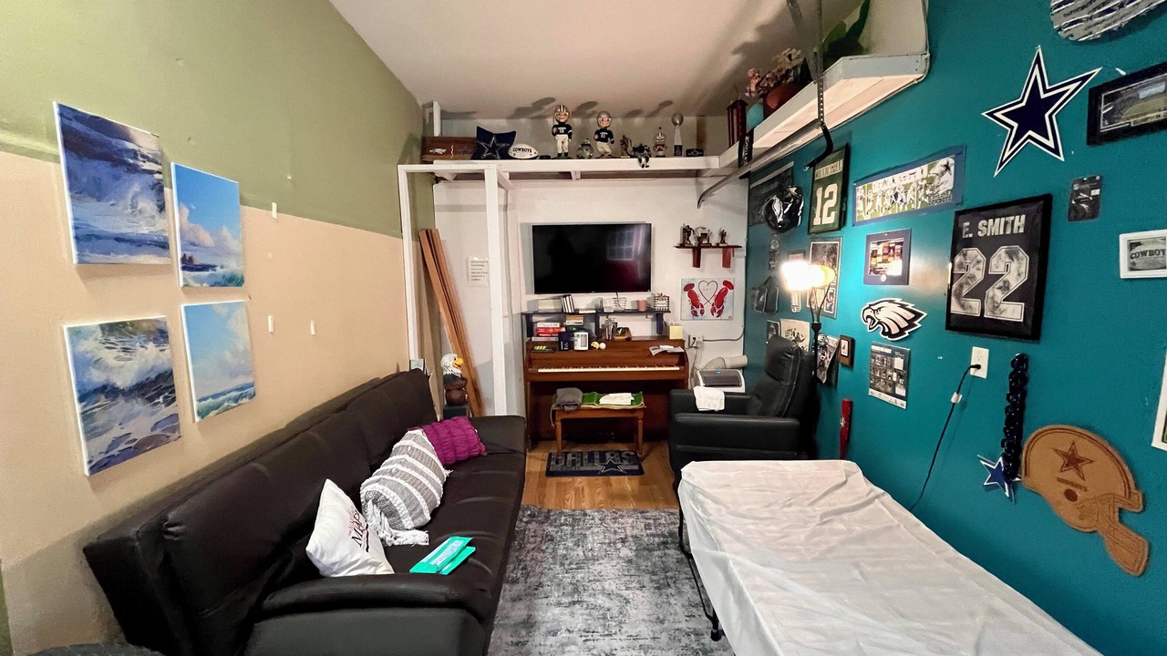 Photo of Livingroom in Bayview