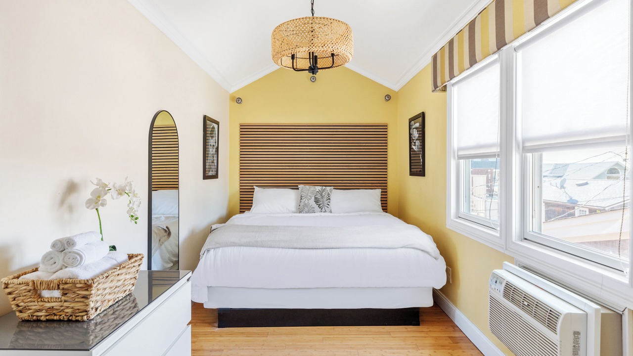 Photo of Bedroom in Ocean Beach