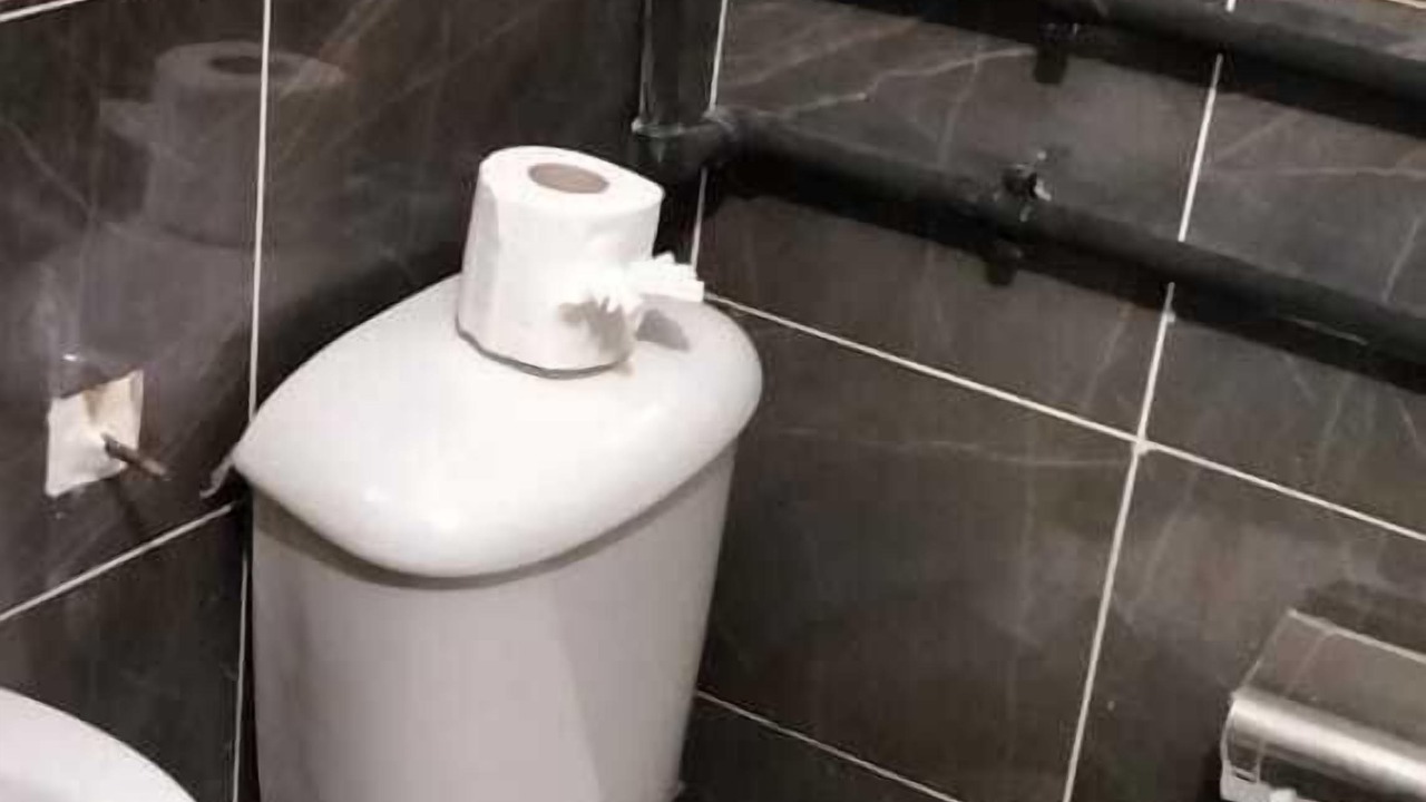 Photo of Bathroom in Pyramids Gardens