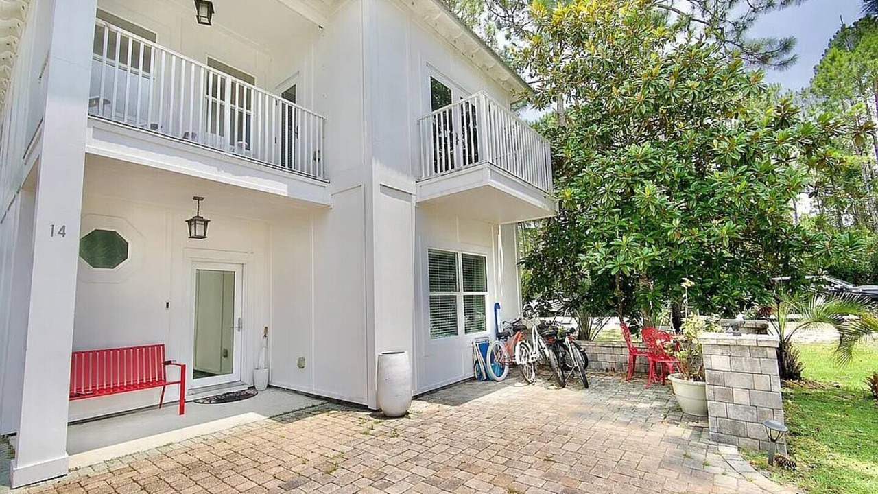 Photo of Outdoor in Gulf Place