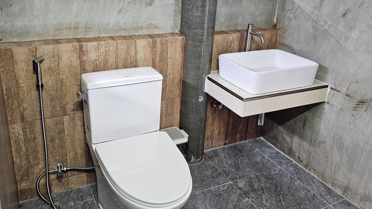 Photo of Bathroom in Taling Chan