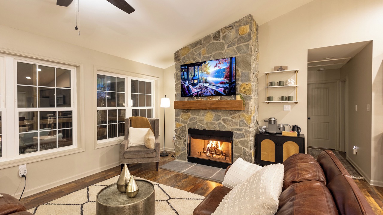 Photo of Livingroom in Front Royal