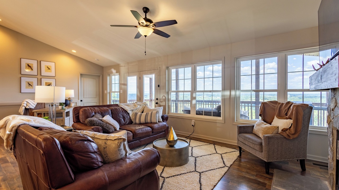 Photo of Livingroom in Front Royal