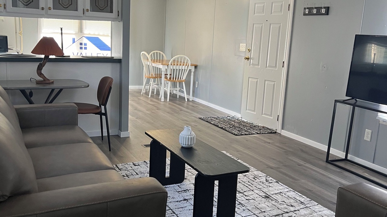 Photo of Livingroom in Virgie