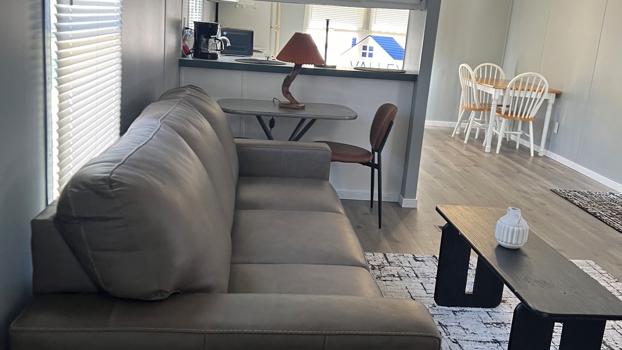 Photo of Livingroom in Virgie