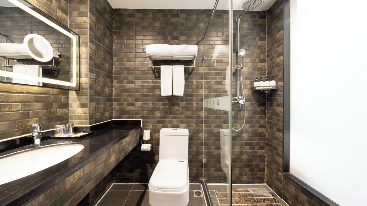 Photo of Bathroom in Jinsong Panjiayuan