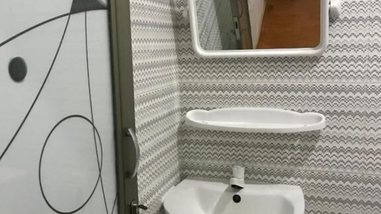 Photo of Bathroom in Gulhi