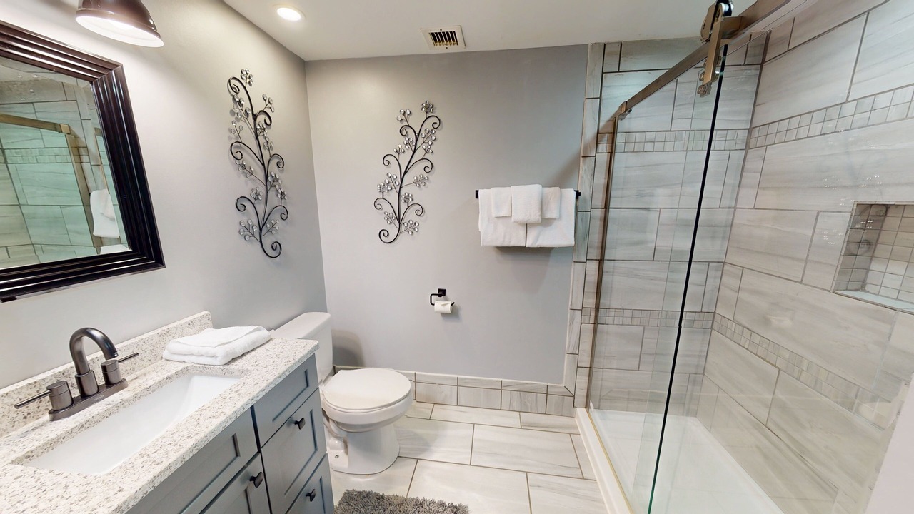 Photo of Bathroom in Snowshoe