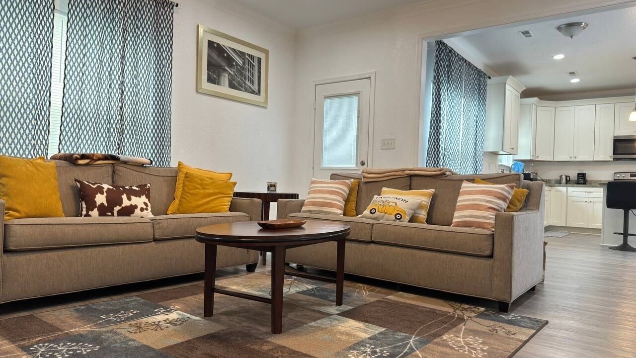 Photo of Livingroom in Newport News
