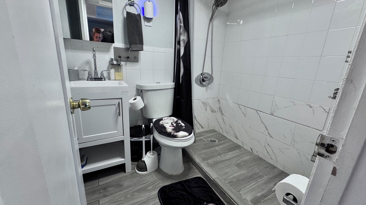 Photo of Bathroom in North Bergen