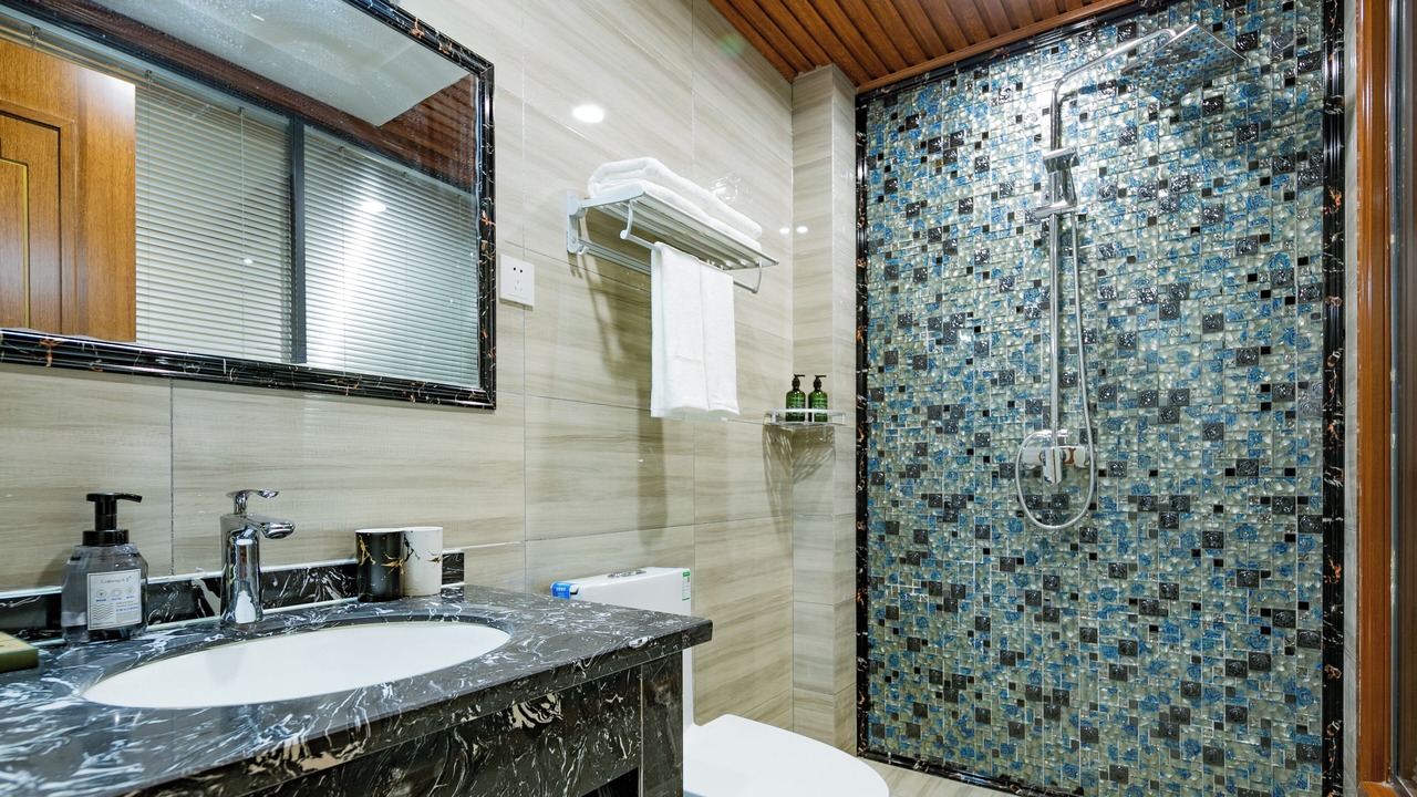 Photo of Bathroom in Zhonglou Shangquan